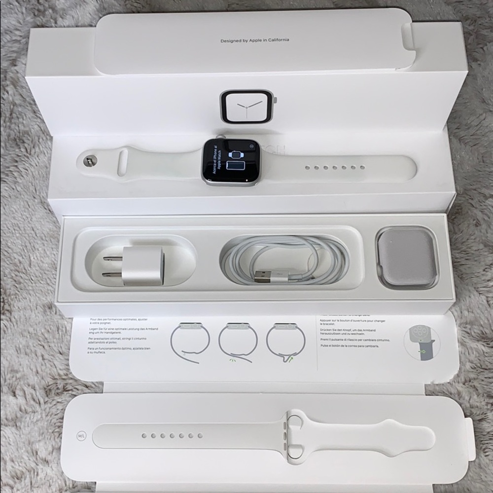 APPLE WATCH SERIES 4